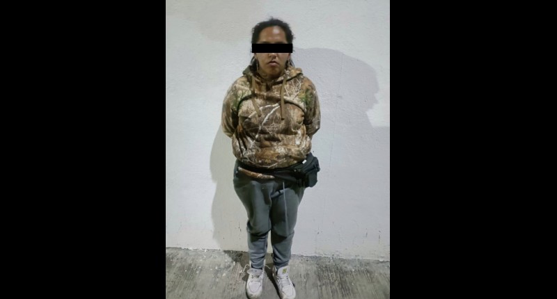 PAREJA QUE ANDABA ROBANDO TIENDAS  FUE DETENIDA EN AGS