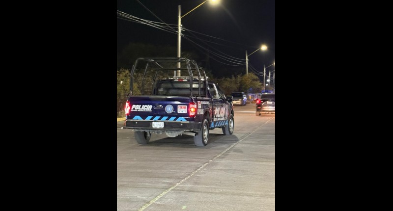 POR UNA INFRACCIÓN DE VIALIDAD POLICÍAS LO GOLPEAN Y MANDAN AL HOSPITAL 