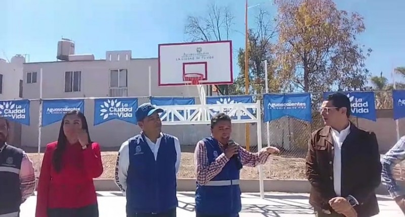 PARQUE CON ÁREA DELIMITADA PARA PERROS ENTREGÓ HOY EL MUNICIPIO DE AGS EN SANTA MÓNICA | VIDEO 