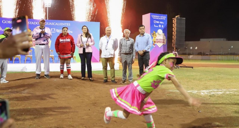 AGUASCALIENTES REÚNE A 400 NIÑAS BEISBOLISTAS EN UNA COPA MUY ESPECIAL