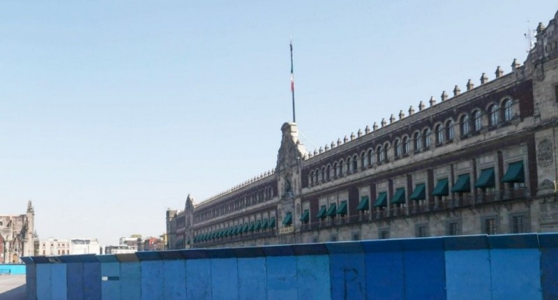 SHEINBAUM CONFIRMA `BLINDAJE` CON VALLAS EN PALACIO NACIONAL ANTE MARCHAS POR EL 8M