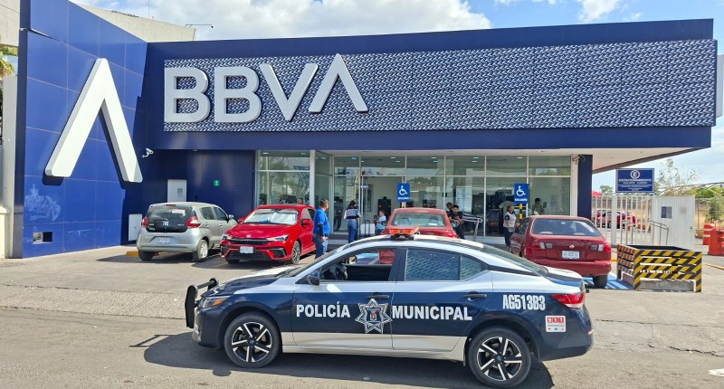 MANTIENE POLICÍA MUNICIPAL DE AGS VIGILANCIA PERMANENTE EN BANCOS Y CAJEROS DE LA CIUDAD