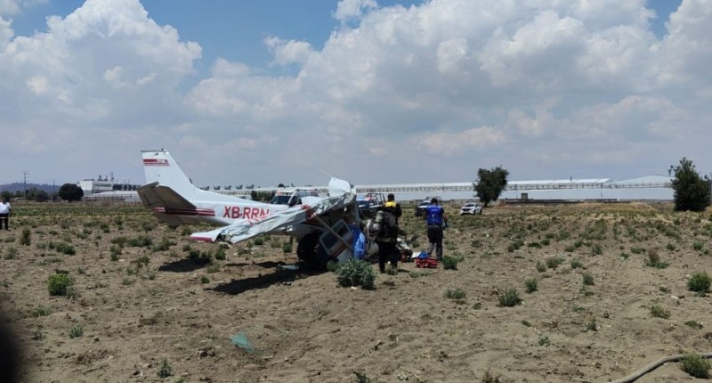 TRES MUERTOS POR DESPLOME DE AVIÓN PEQUEÑO EN HUEJOTZINGO, PUEBLA | VIDEO 