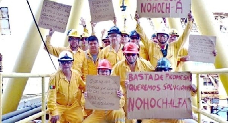 RESIENTEN EN PEMEX COLAPSO EN SERVICIOS