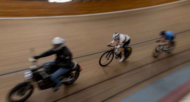 MEXICANAS YARELI ACEVEDO Y SOFÍA ARREOLA AVANZAN A SEGUNDA RONDA DEL MUNDIAL DE CICLISMO DE PISTA EN HONG KONG
