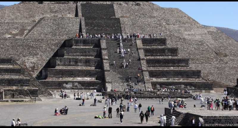 HOMBRE MATA CON ARMA DE FUEGO A MUJER CANADIENSE Y HIERE A 3 PERSONAS MÁS EN ZONA ARQUEOLÓGICA DE TEOTIHUACAN