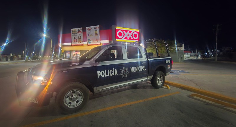 POLICÍA MUNICIPAL DE AGS MANTIENE VIGILANCIA EN TIENDAS DE CONVENIENCIA