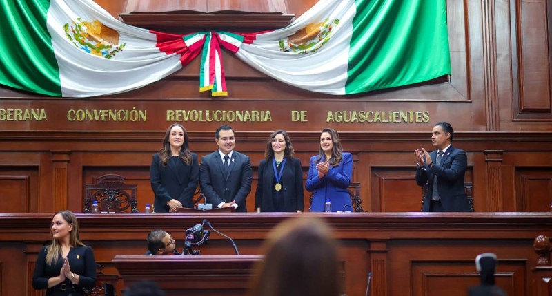 CONGRESO DE AGUASCALIENTES CONDECORÓ A LA PRESIDENTA DE LA COMUNIDAD DE MADRID, ISABEL DÍAZ AYUSO, CON LA  MEDALLA ESPECIAL AL MÉRITO CÍVICO