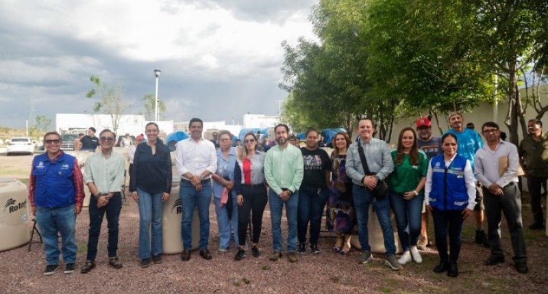 ENCABEZA LEO MONTAÑEZ  EN AGS ENTREGA DE SUBSIDIOS LA CIUDAD DE TU VIDA A TRABAJADORES SINDICALIZADOS DEL SUTEMA Y SNTSS