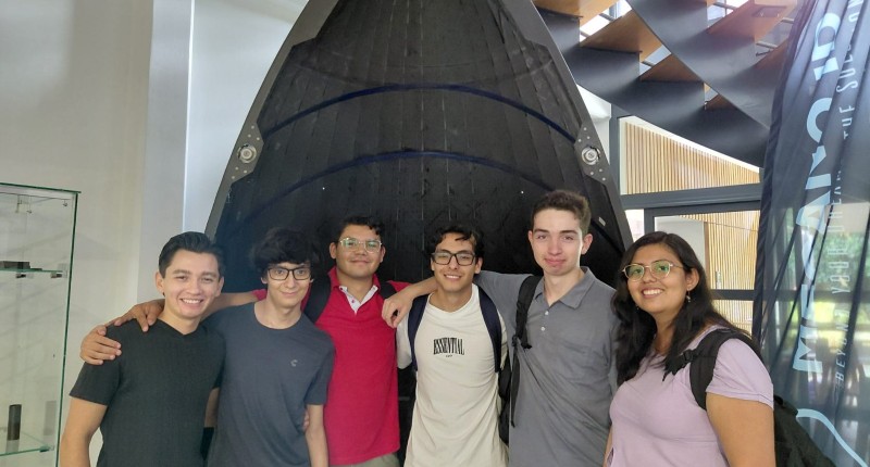 ESTUDIANTES DE LA UNIVERSIDAD POLITÉCNICA DE AGUASCALIENTES VIAJAN A FRANCIA PARA FORTALECER SU FORMACIÓN EN AERONÁUTICA