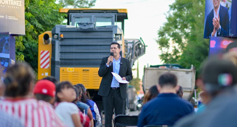CUMPLIENDO CON SU COMPROMISO CON CAÑADA HONDA EL ALCALDE DE AGS, LEO MONTAÑEZ, PRESENTÓ EL PROYECTO DE REHABILITACIÓN DE LA BIBLIOTECA Y DIO ARRANQUE A REHABILITACIÓN DE VIALIDADES 