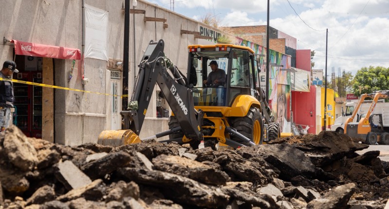 INICIÓ REHABILITACIÓN INTEGRAL DE LA CALLE MIGUEL HIDALGO EN JESÚS MARÍA, AGS