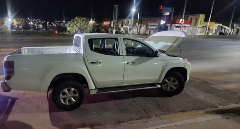 POLICÍAS ESTATALES DE AGS DETIENEN UN VEHÍCULO QUE PRESENTABA ALTERACIONES EN EL NÚMERO DE CHASIS Y NÚMERO DE MOTOR