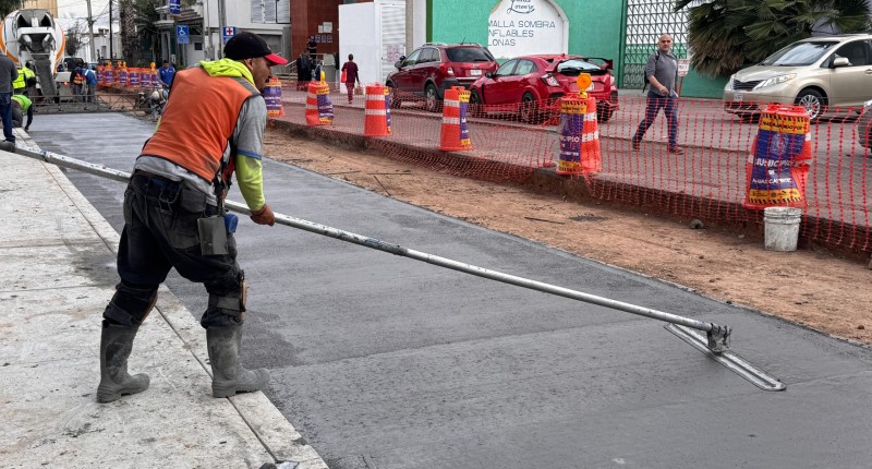 AVANZA MUNICIPIO DE AGUASCALIENTES CON LA PAVIMENTACIÓN DE CONCRETO HIDRÁULICO EN LA AVENIDA AYUNTAMIENTO